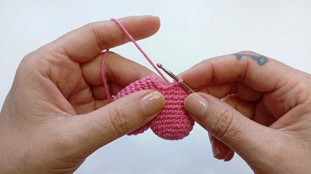 Crochet Beautiful Heart Pattern 3