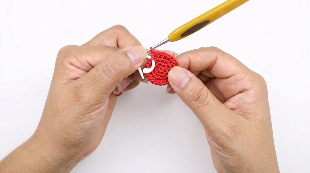 Crochet Ladybug Pattern 1