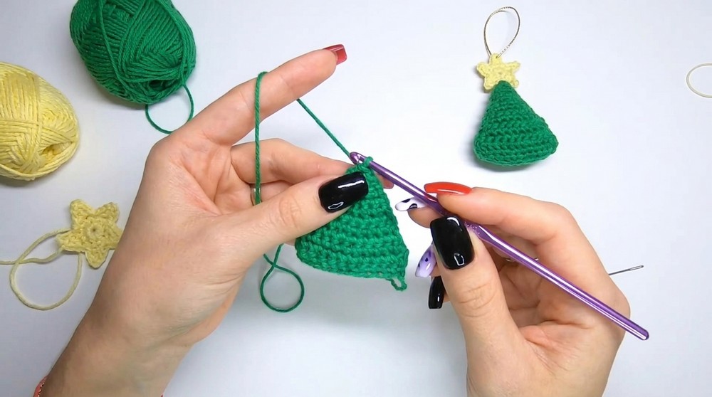 Crochet Christmas Tree Pattern 1