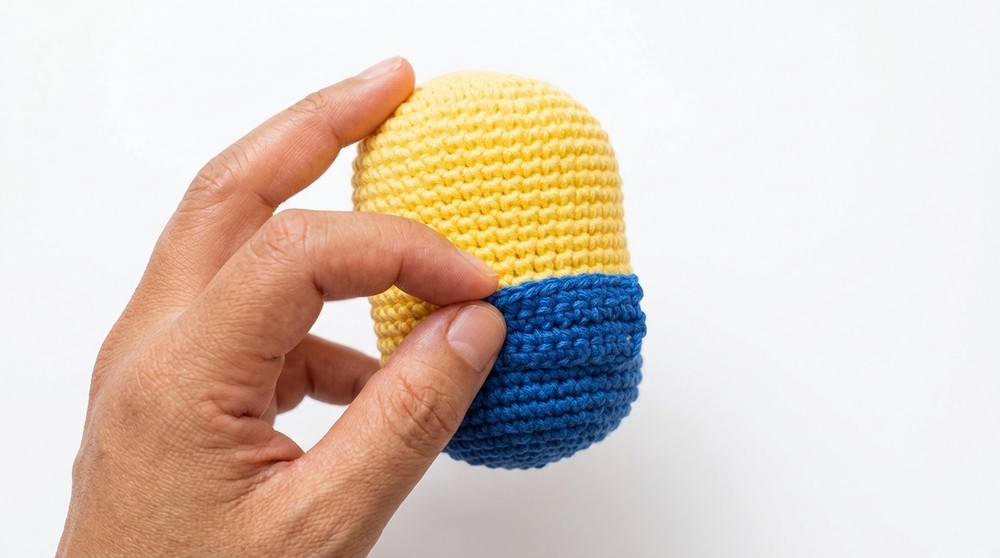 Crochet Minion Amigurumi Pattern 3