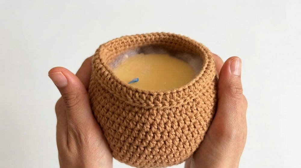 Crochet Tulip Pot Pattern 3