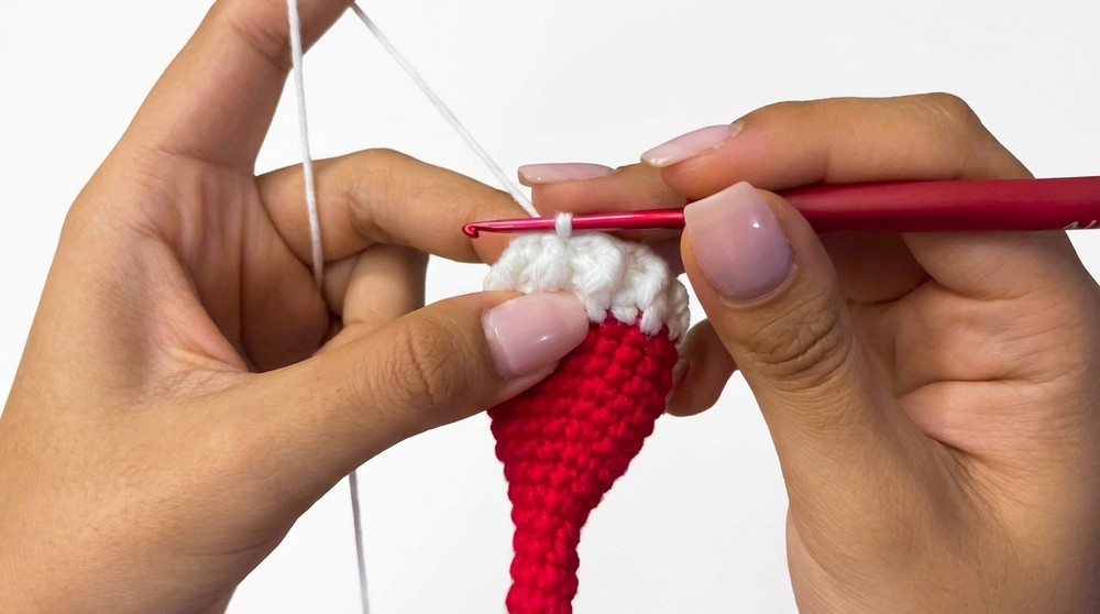 Crochet Christmas Hat Hair Clips Pattern 3