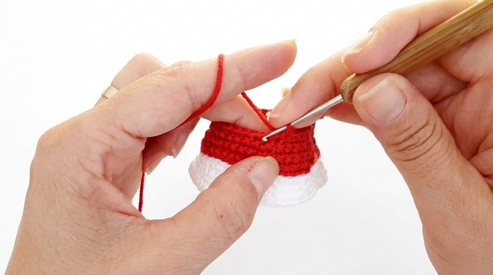 Crochet Santa Claus pattern 2