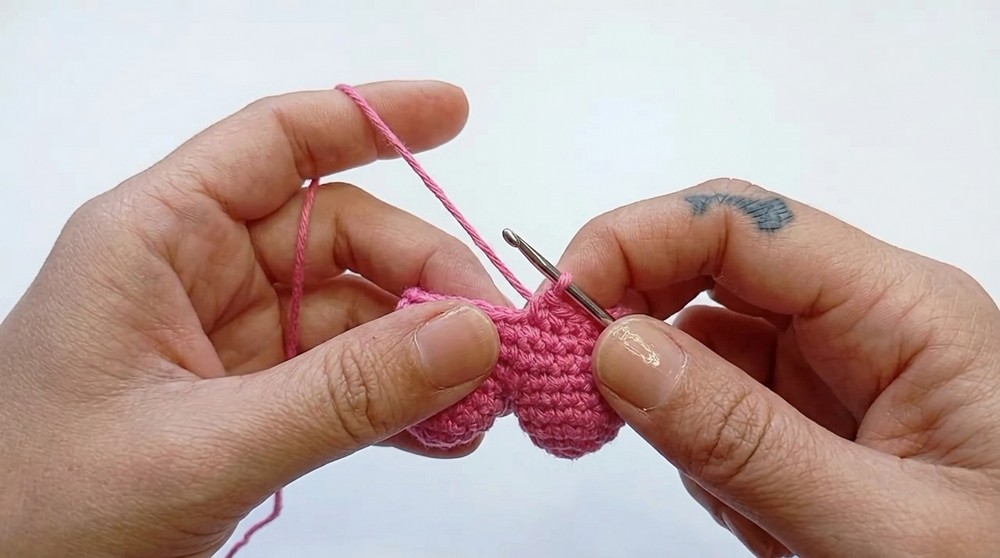Crochet Beautiful Heart Pattern 2