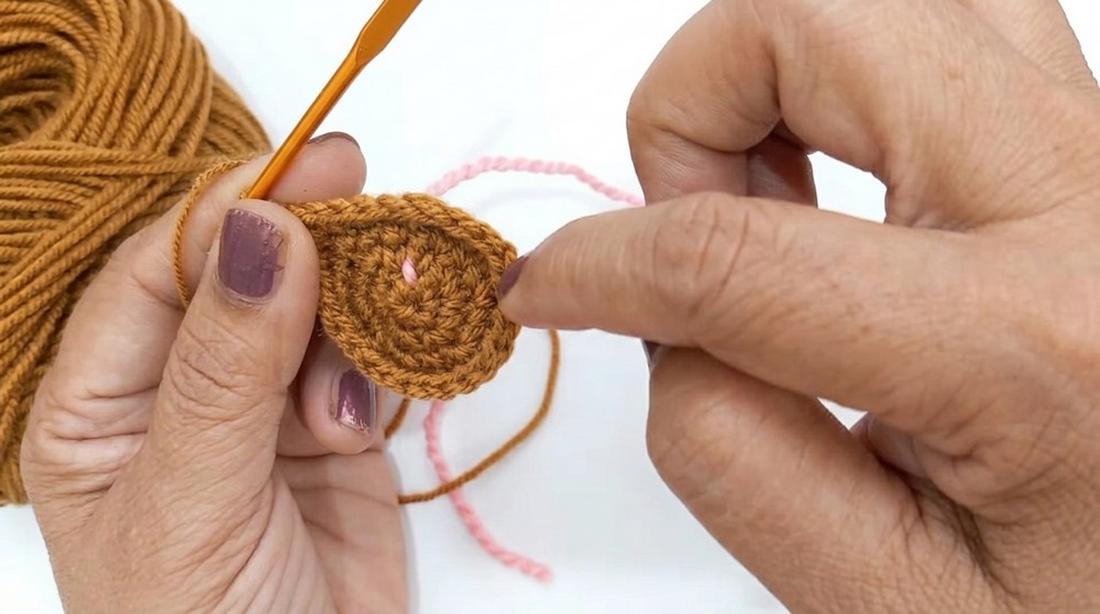 Crochet Squirrel Amigurumi Pattern 1
